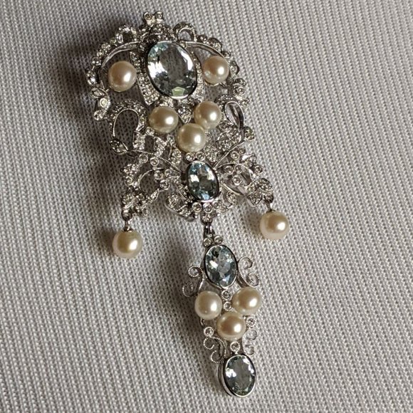 18K/Diamond/Aqua/Pearl Brooch Victorian Style - Picture 12 of 15